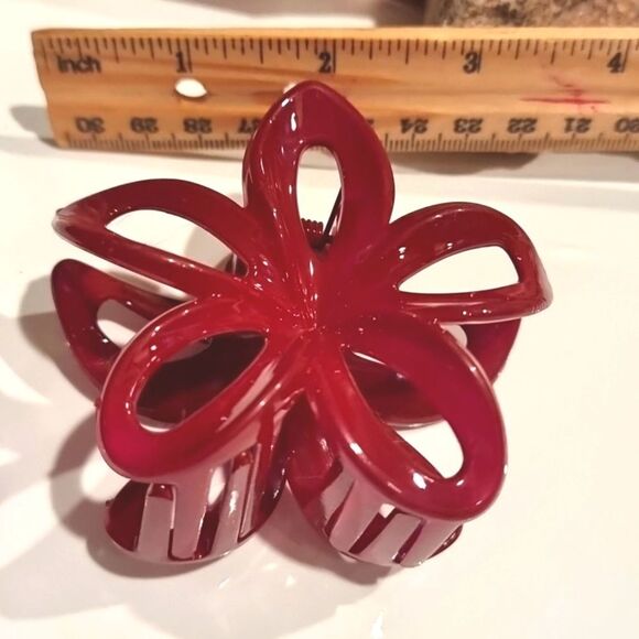 New ZARA Burgandy Flower Hair claw clip - Picture 5 of 6